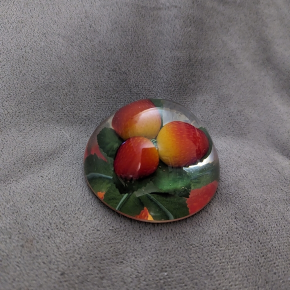 Vintage Domed Lucite Paperweight with Strawberries - Picture 1 of 9